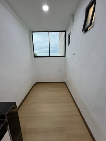 Photo #6