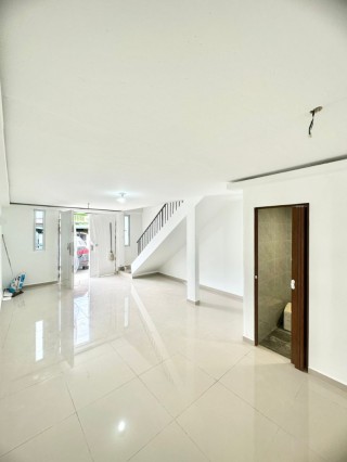 Photo #2