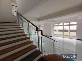 Photo #1