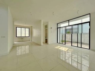 Photo #1