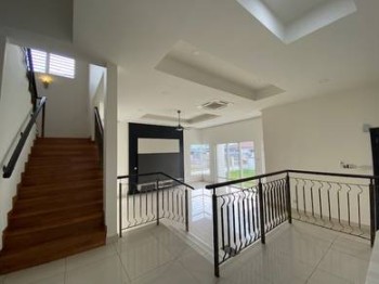 Photo #2